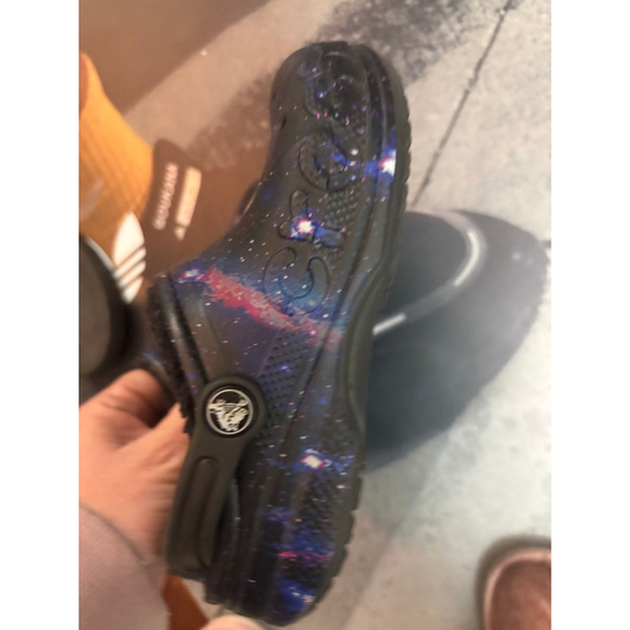 Kids space size 2 Crocs mint condition - Picture 2 of 7